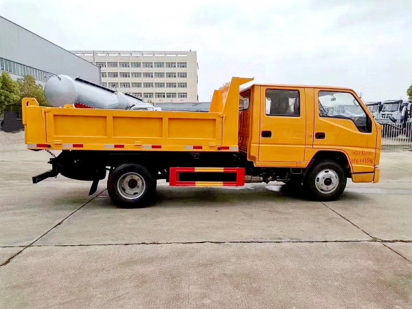 國(guó)六江鈴自卸式垃圾車