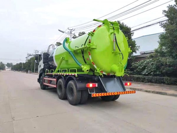 國(guó)六【16立方】東風(fēng)天龍吸污車